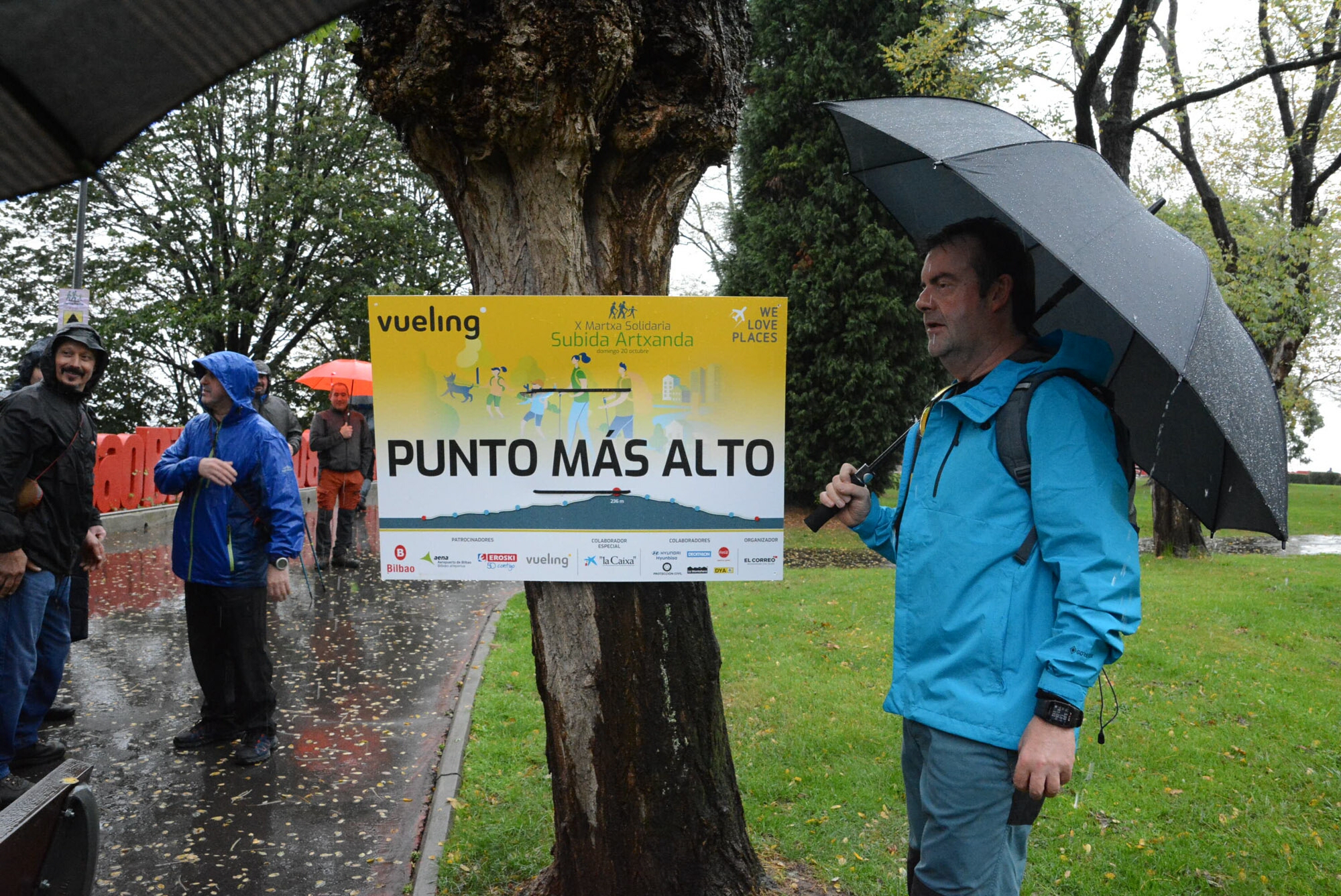 Foto 15 de la avituallamiento y mirador - Galería de la Subida a Artxanda 2019
